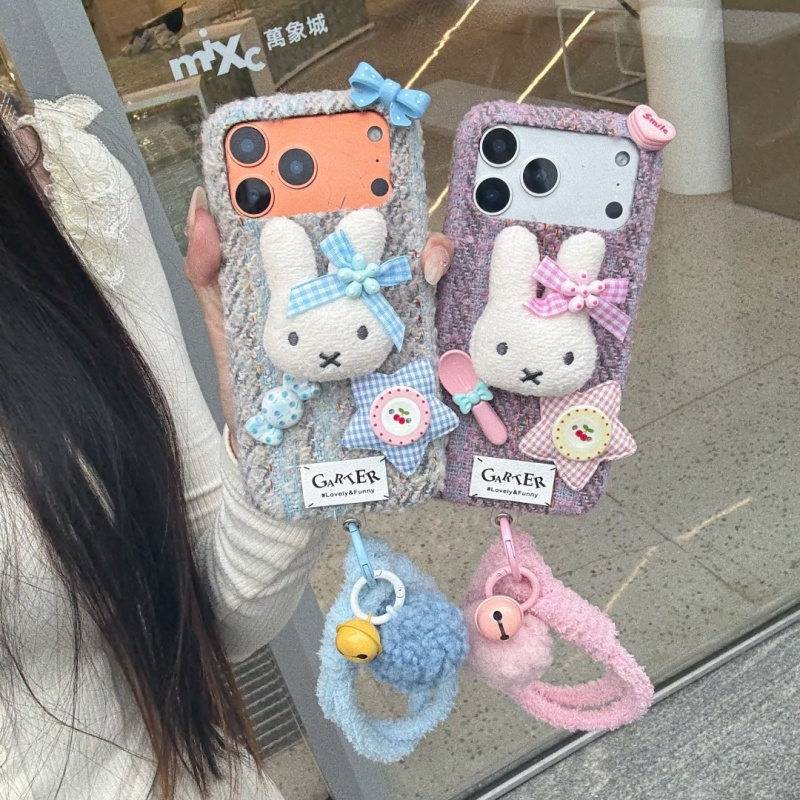 Cute Cartoon Wrist Strap Silicone Case - ﻿ Модный милый мультяшный пушистый чехол